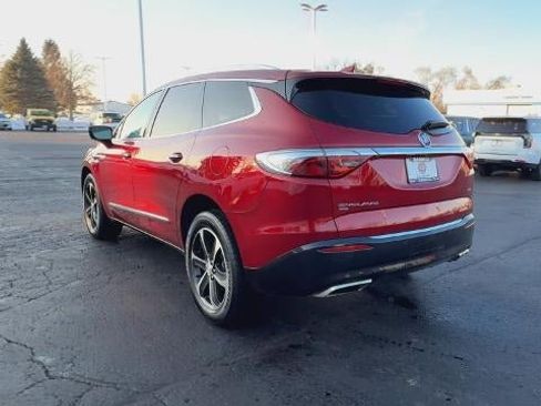 Used 2022 Buick Enclave Essence w/ Experience Buick Package image 7