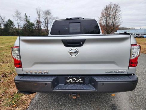 Used 2018 Nissan Titan PRO-4X w/ Pro-4x Convenience Package image 7