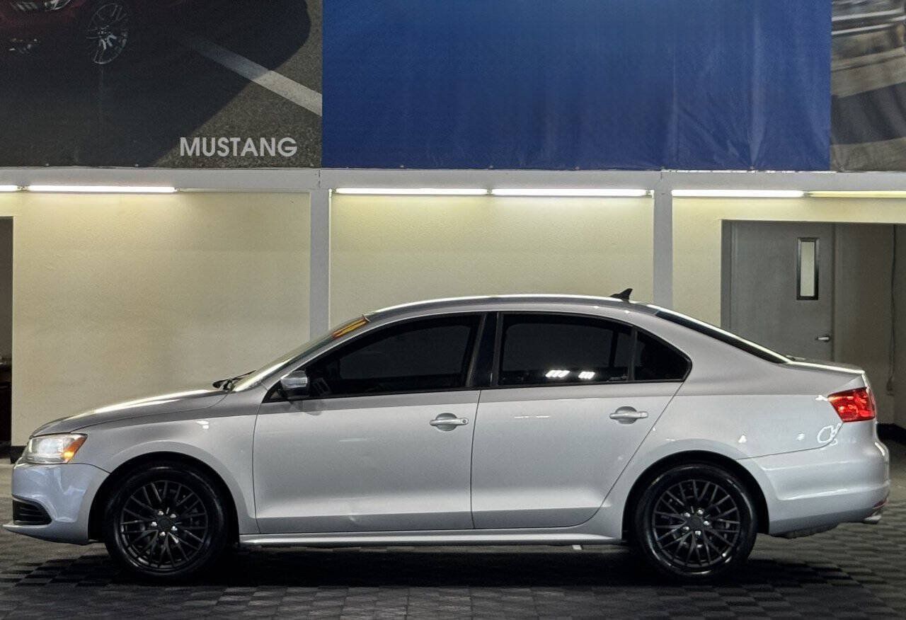 Used 2014 Volkswagen Jetta SE FWD image 16