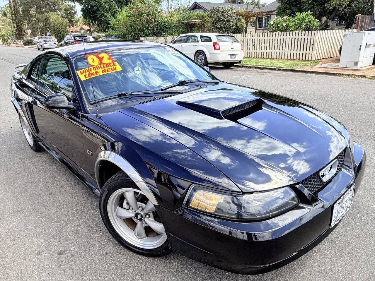 Used 2002 Ford Mustang GT RWD image 1