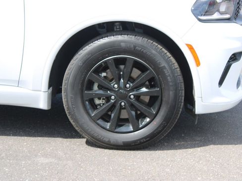 Used 2025 Dodge Durango GT RWD image 12