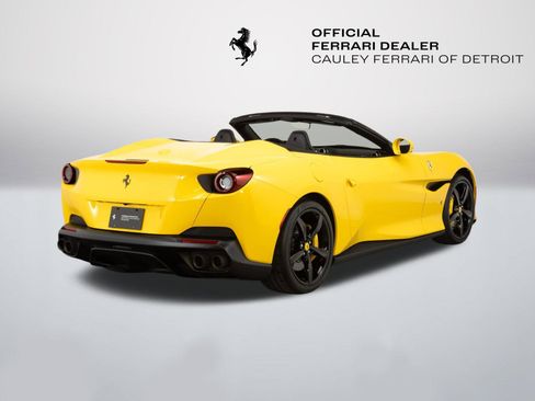 Certified 2020 Ferrari Portofino RWD image 8