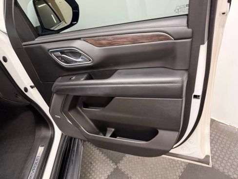 Used 2021 Chevrolet Tahoe LT w/ LT Signature Package AWD/4WD image 43