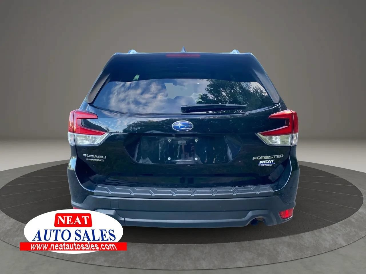 Used 2020 Subaru Forester Premium AWD/4WD image 5