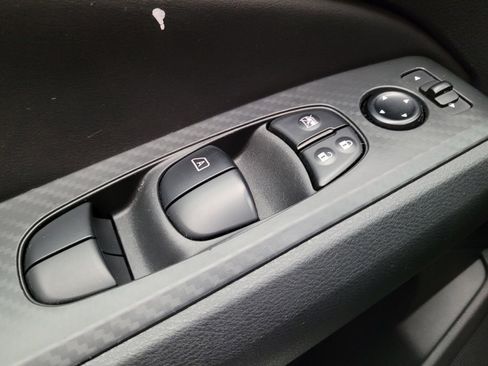 Used 2024 Nissan Altima 2.5 SV image 27