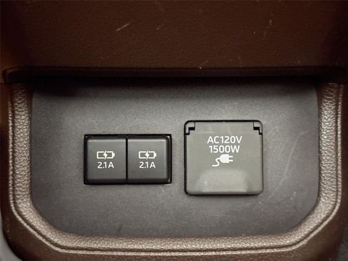 Used 2021 Toyota Highlander Platinum image 39