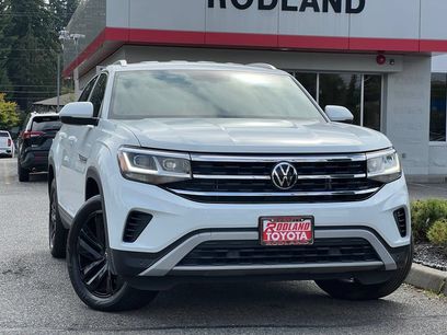Used 2023 Volkswagen Atlas Cross Sport SE w/ Black Wheel Package