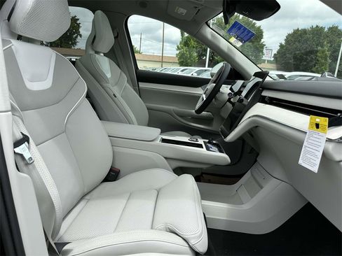 New 2025 Volvo EX90 Ultra image 10
