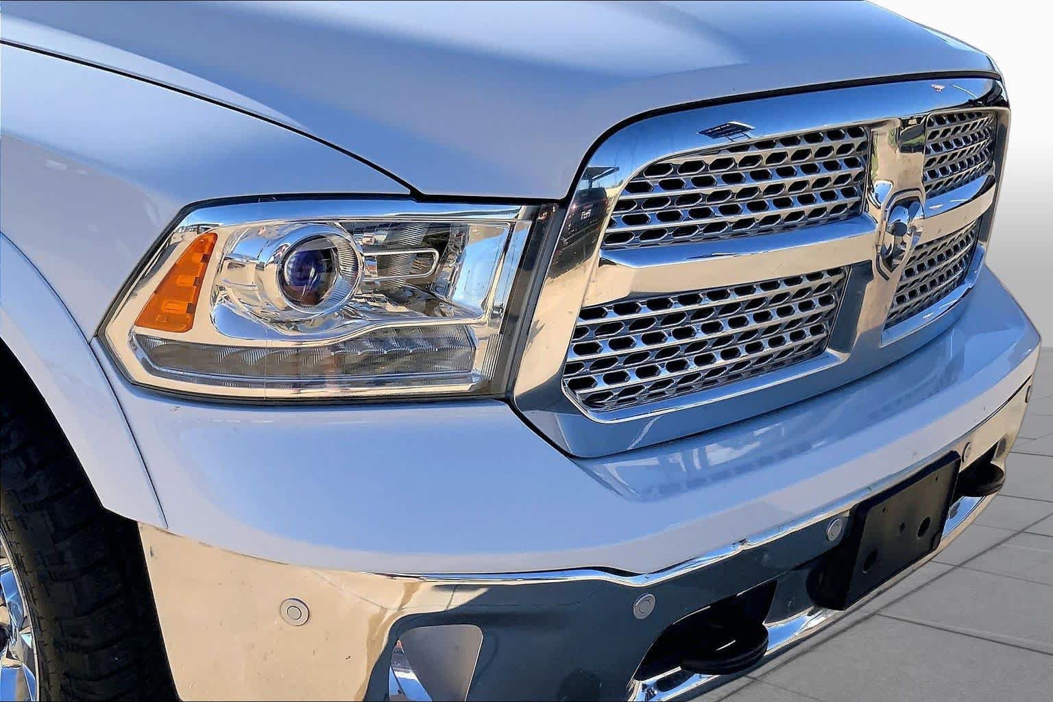 Used 2017 RAM 1500 Laramie w/ Convenience Group AWD/4WD image 29