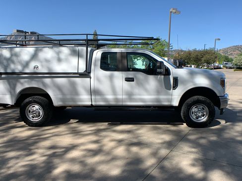 Used 2019 Ford F250 XL w/ XL Value Package AWD/4WD image 6