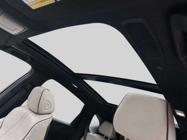 Used 2025 Acura RDX w/ Advance Package AWD/4WD image 17