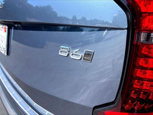 Used 2026 Volvo XC90 B6 Plus w/ Protection Package Premier AWD/4WD image 11