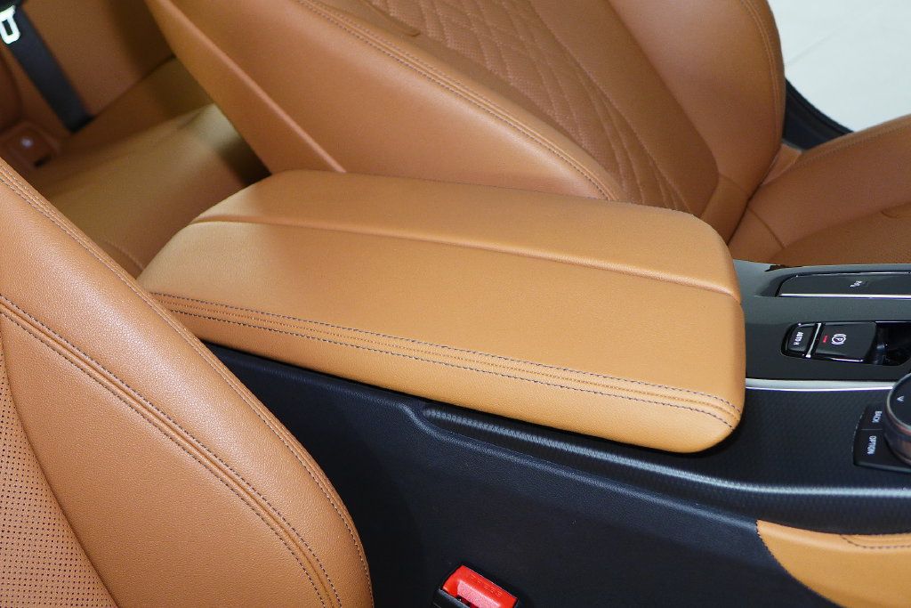 Used 2023 BMW 540i w/ M Sport Package RWD image 16