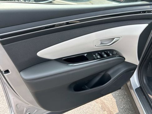 Used 2024 Hyundai Tucson Limited image 17