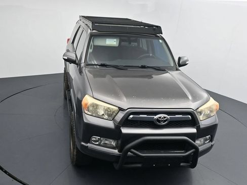 Used 2010 Toyota 4Runner SR5 AWD/4WD image 10