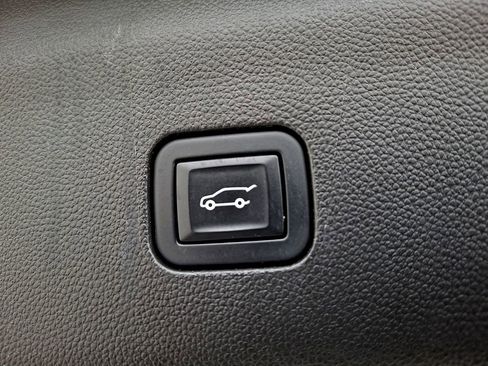 Used 2023 Buick Enclave Essence w/ Experience Buick Package image 29