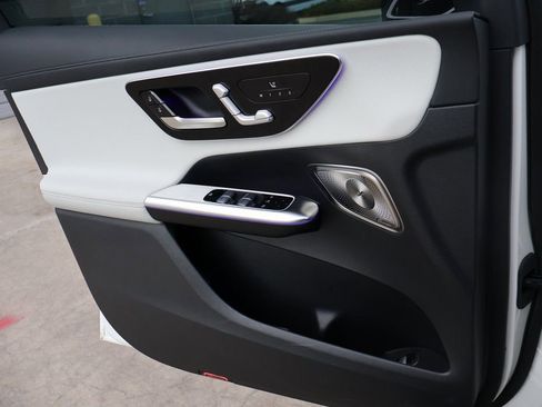 Certified 2025 Mercedes-Benz GLC 300 GLC 300 image 37