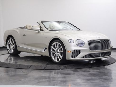 Used 2022 Bentley Continental GT AWD/4WD image 17