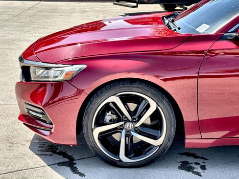 Used 2020 Honda Accord Sport image 10