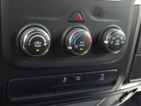 Used 2024 RAM 1500 Warlock RWD image 15