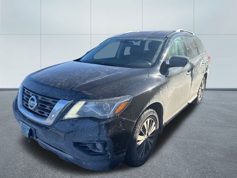 Used 2017 Nissan Pathfinder SL w/ Trailer Tow Package image 3