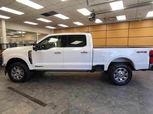 New 2026 Ford F250 Lariat w/ Lariat Ultimate Package image 4