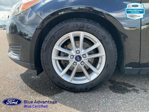 Used 2017 Ford Focus SE w/ Cold Weather Package FWD image 28