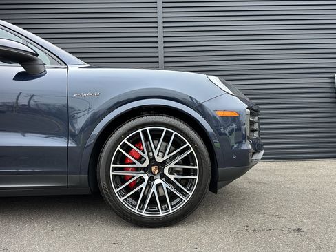 New 2026 Porsche Cayenne S AWD/4WD image 12