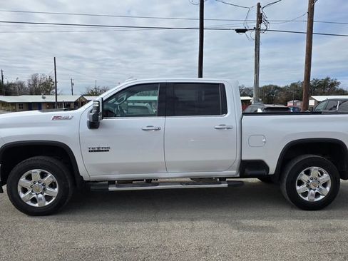 Used 2022 Chevrolet Silverado 2500 LTZ w/ LTZ Texas Edition image 2