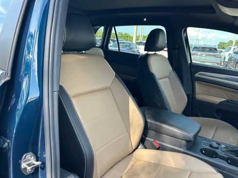 Certified 2021 Volkswagen Atlas Cross Sport SE AWD/4WD image 37