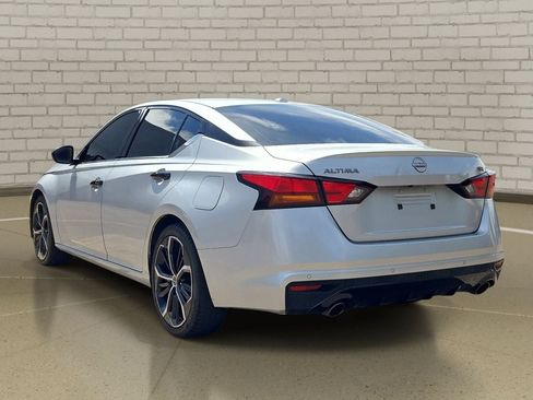 Used 2023 Nissan Altima 2.5 SR FWD image 7