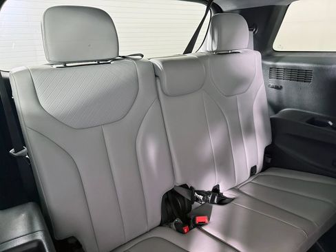 Used 2024 Hyundai Palisade SEL FWD image 40