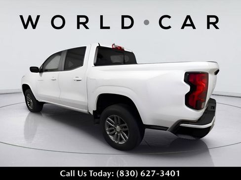 Used 2024 Chevrolet Colorado LT w/ LT Convenience Package image 7