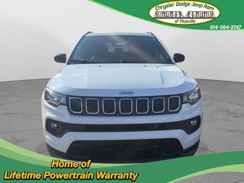 Used 2023 Jeep Compass Latitude AWD/4WD image 4