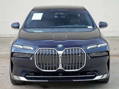 Used 2024 BMW i7 eDrive50 w/ M Sport Package RWD image 59