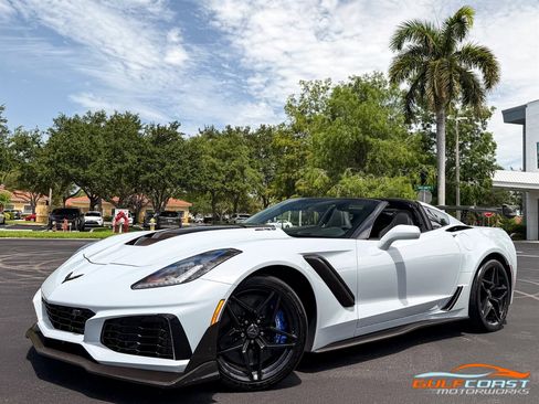 Used 2019 Chevrolet Corvette ZR1 RWD image 11