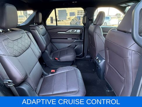 Used 2025 Ford Explorer Platinum w/ LUX Leather Package AWD/4WD image 25
