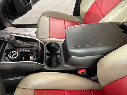 Used 2023 Chevrolet Colorado Trail Boss w/ Technology Package AWD/4WD image 29