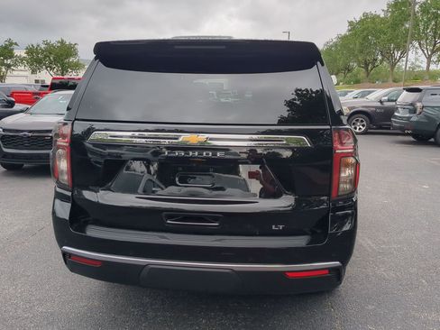 Used 2022 Chevrolet Tahoe LT w/ Luxury Package AWD/4WD image 9
