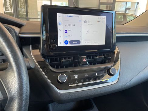 Used 2025 Toyota Corolla LE image 17