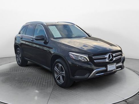 Used 2019 Mercedes-Benz GLC 350e 4MATIC image 7