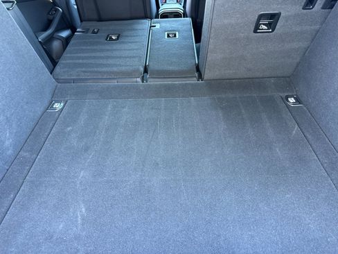 Certified 2024 Porsche Macan S image 15