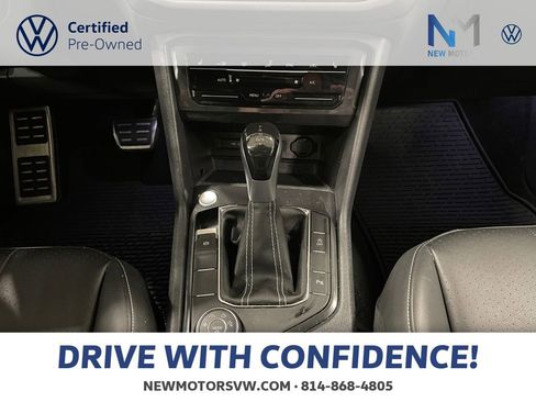 Used 2024 Volkswagen Tiguan SE R-Line image 11