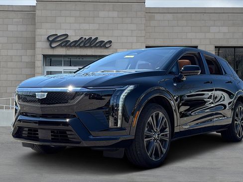 New 2026 Cadillac Optiq Sport 2 w/ LPO, Floor Liner Package image 5