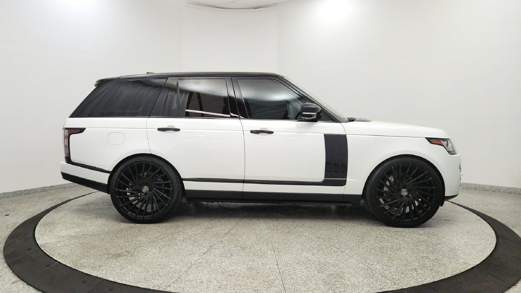 Used 2017 Land Rover Range Rover Supercharged AWD/4WD image 6