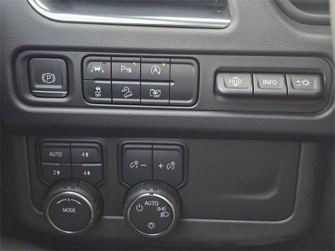 Used 2023 Chevrolet Tahoe High Country image 29