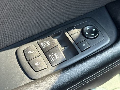 Used 2021 Dodge Challenger R/T image 19