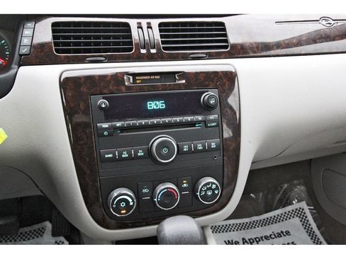 Used 2014 Chevrolet Impala Limited LS FWD image 24