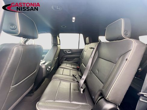 Used 2024 GMC Yukon SLT image 33