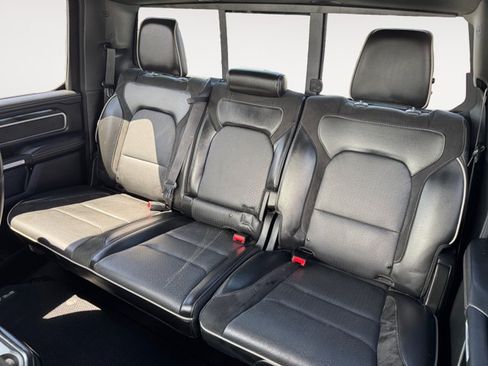 Used 2019 RAM 1500 Laramie w/ Sport Appearance Package AWD/4WD image 17